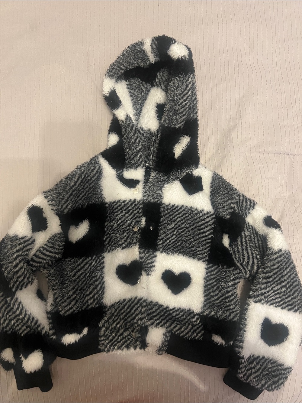 SHEIN Black & White Heart-Check Plush Hoodie for Kids